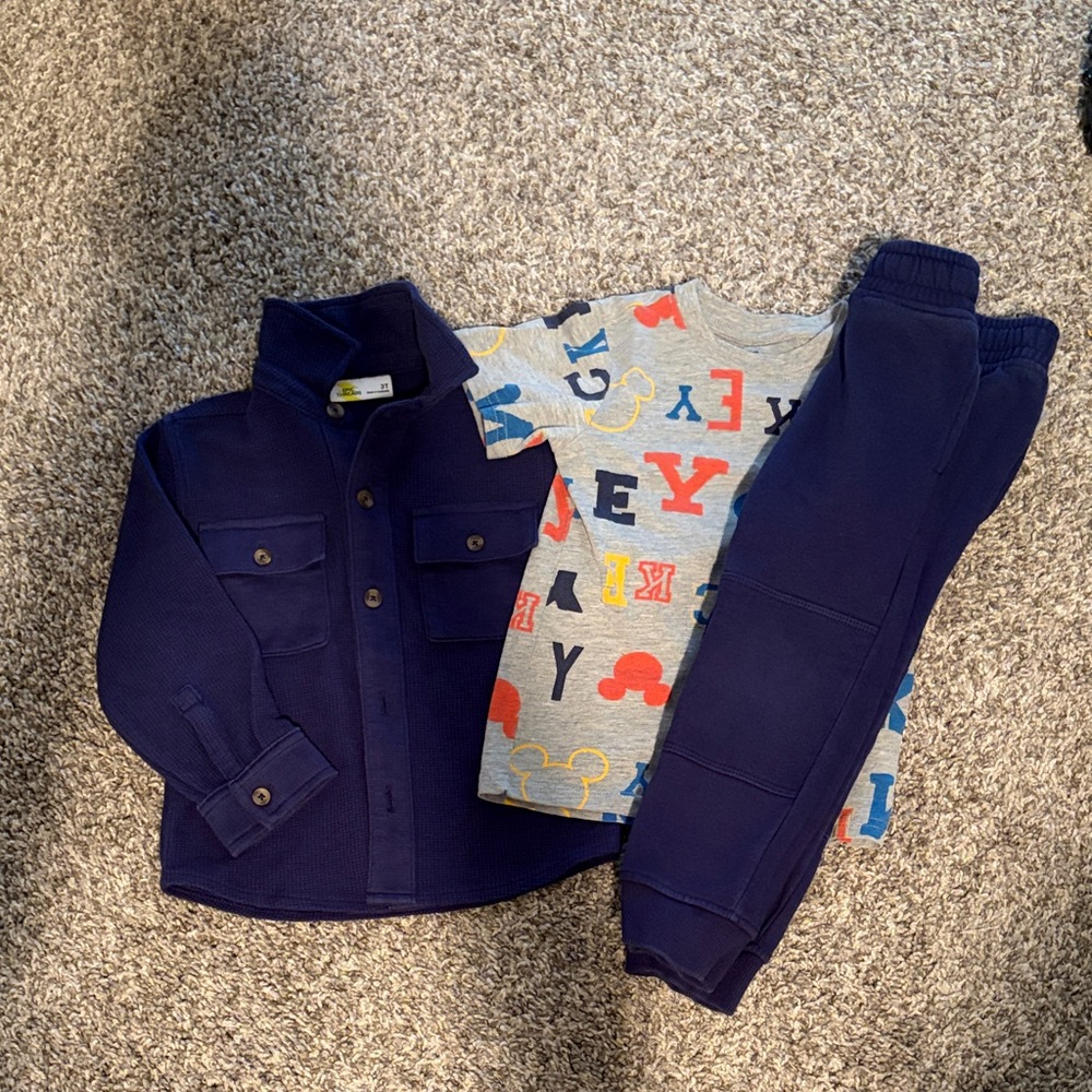 Toddler boys 3T 3 piece outfit, button up shirt, short sleeve T and joggers
